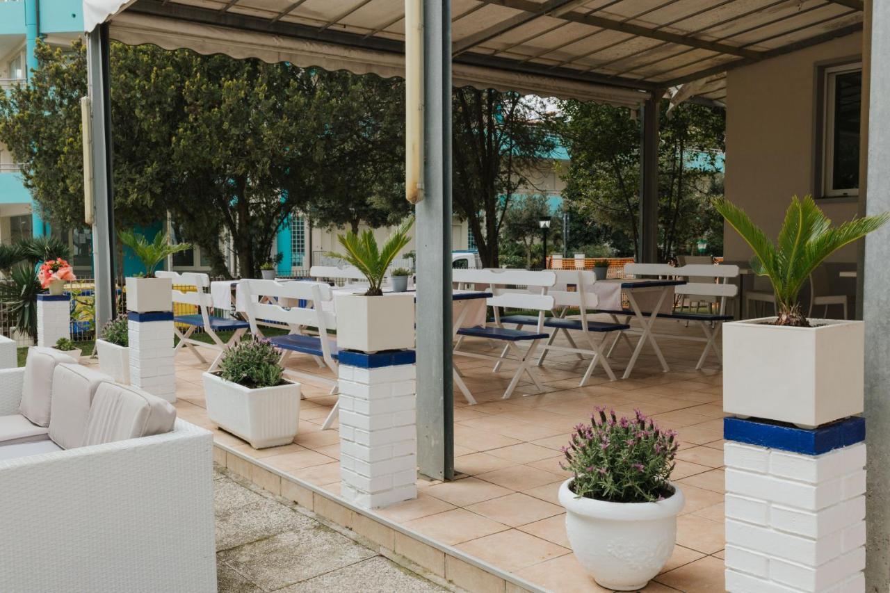 Hotel Villa Franca Lignano Sabbiadoro Dış mekan fotoğraf
