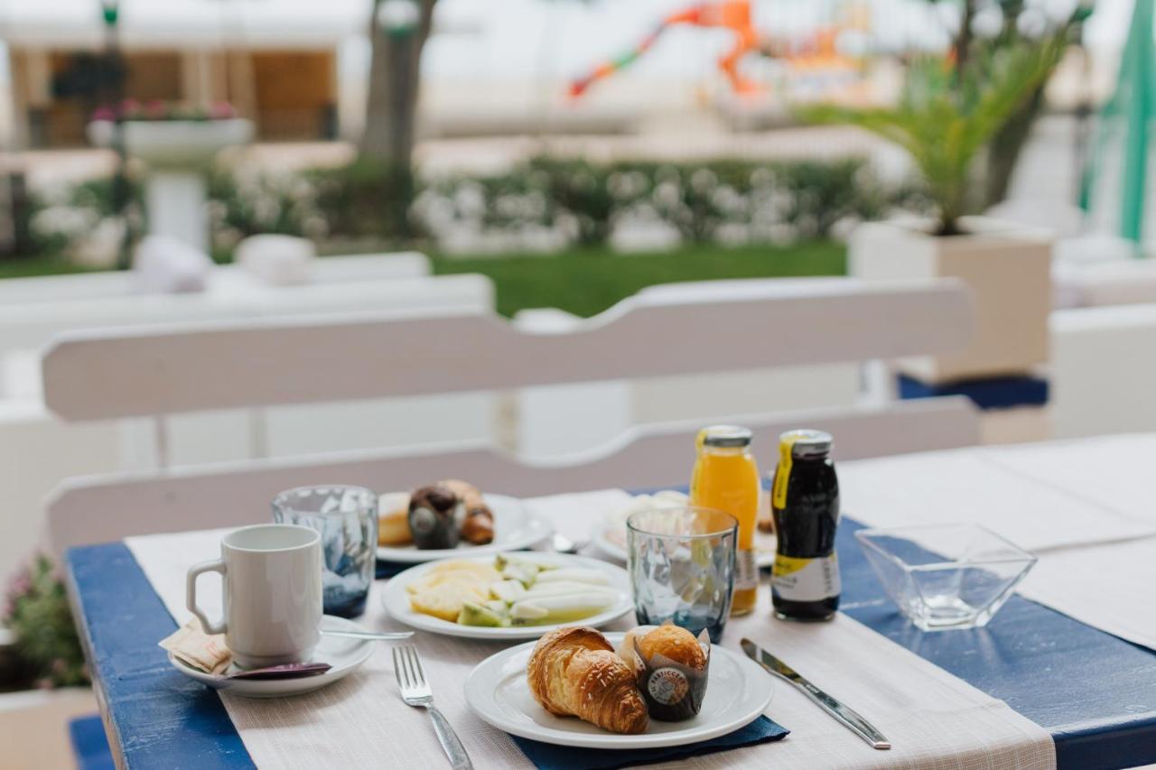 Hotel Villa Franca Lignano Sabbiadoro Dış mekan fotoğraf