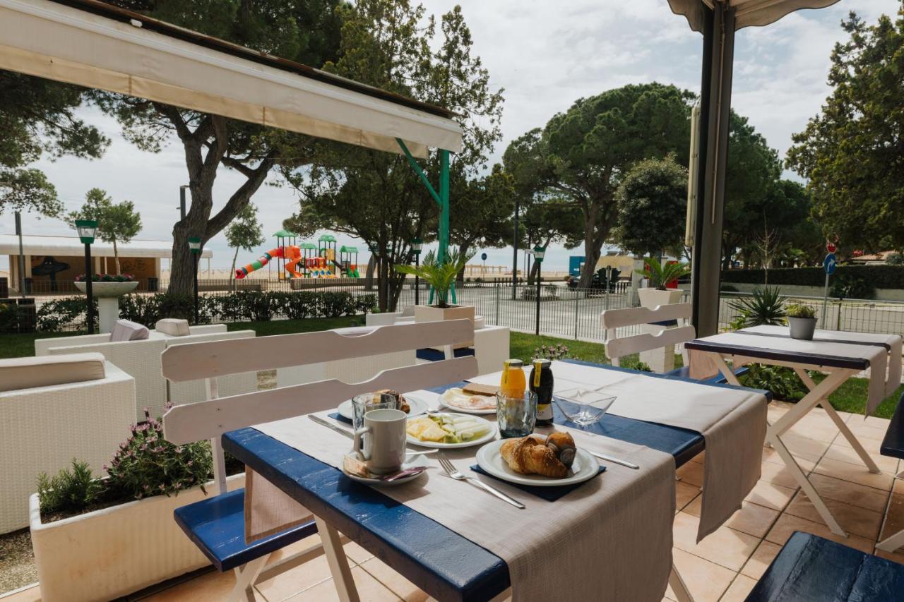 Hotel Villa Franca Lignano Sabbiadoro Dış mekan fotoğraf
