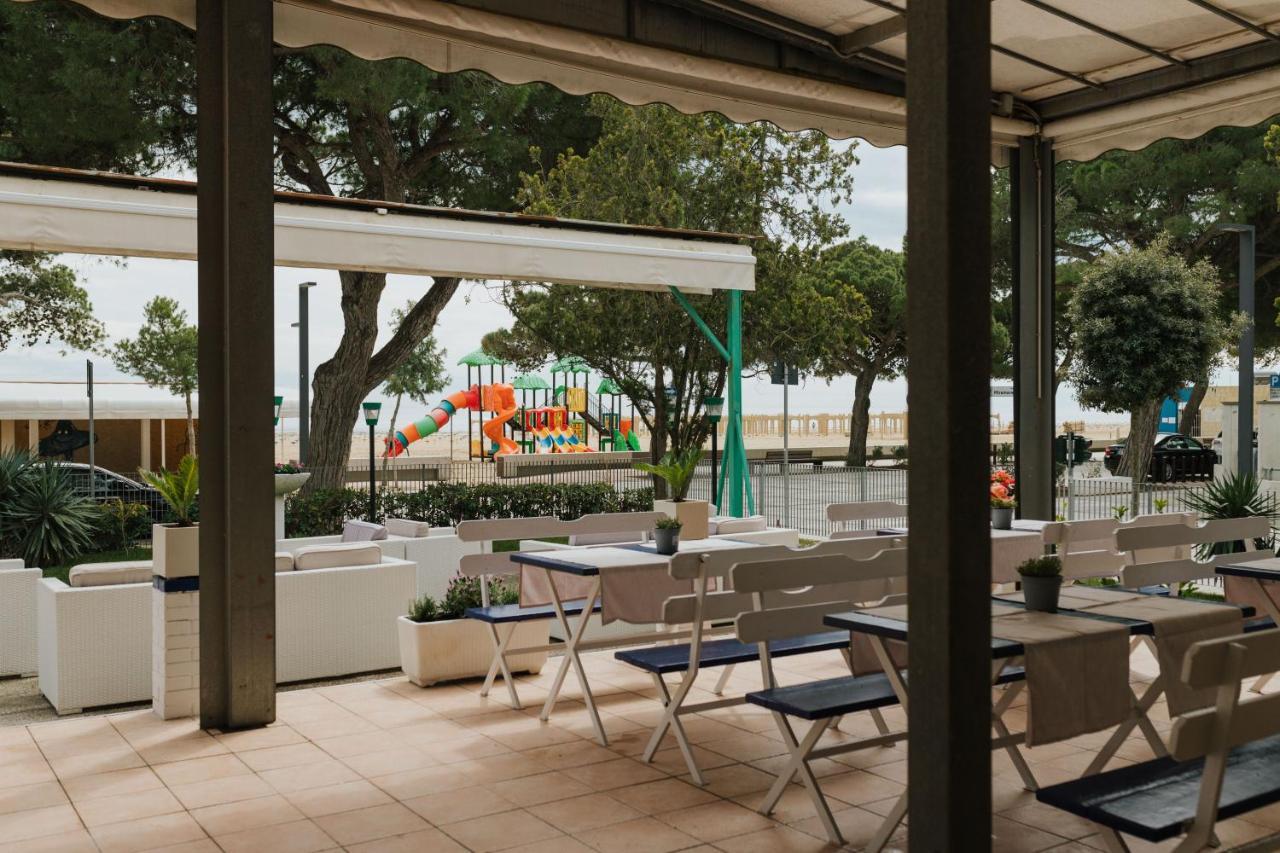 Hotel Villa Franca Lignano Sabbiadoro Dış mekan fotoğraf