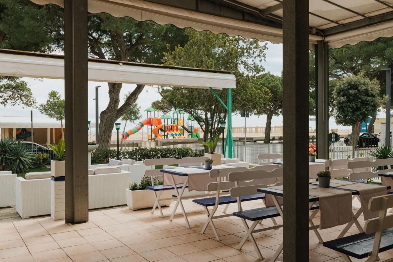 Hotel Villa Franca Lignano Sabbiadoro Dış mekan fotoğraf