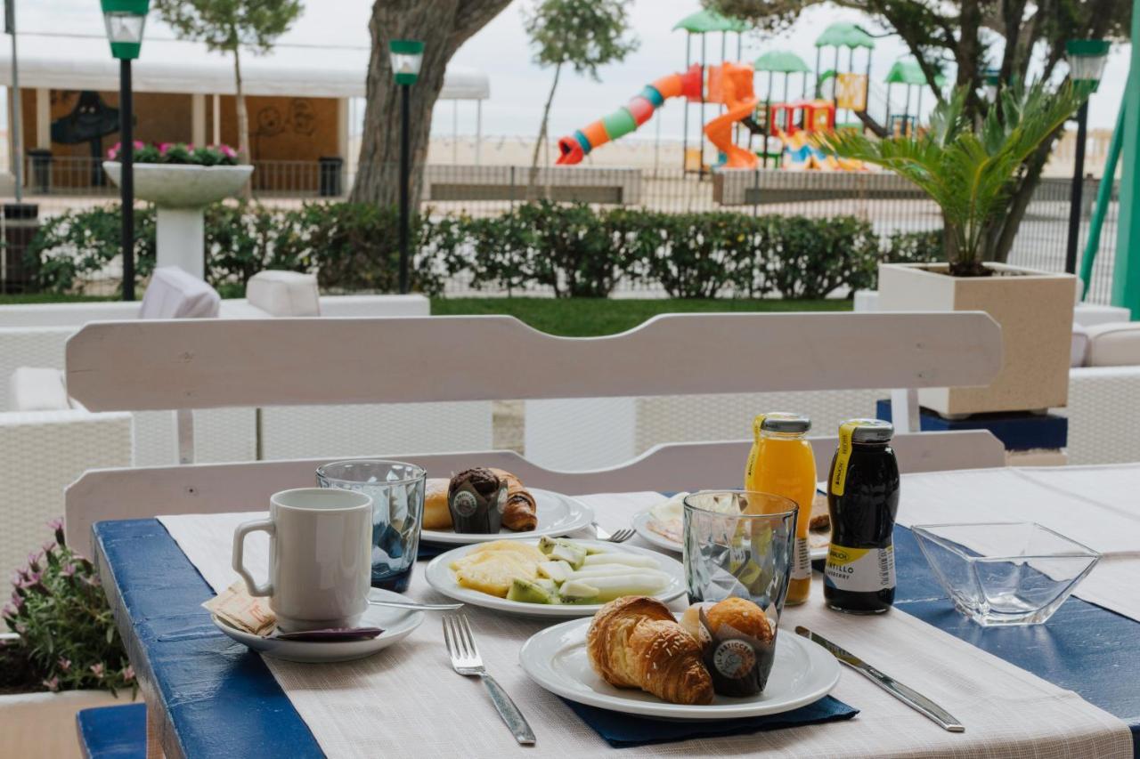 Hotel Villa Franca Lignano Sabbiadoro Dış mekan fotoğraf