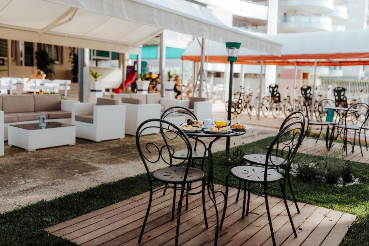 Hotel Villa Franca Lignano Sabbiadoro Dış mekan fotoğraf