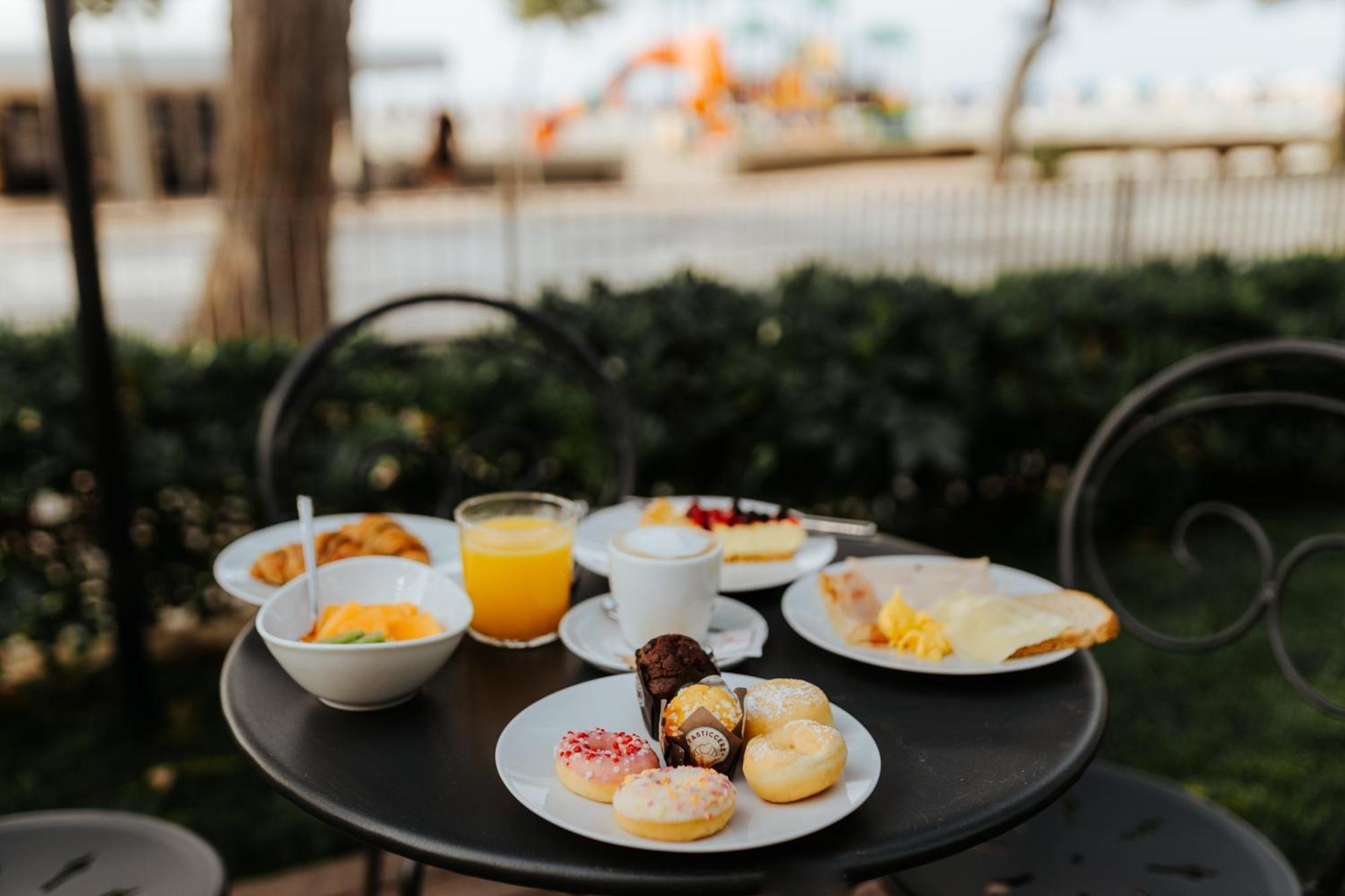Hotel Villa Franca Lignano Sabbiadoro Dış mekan fotoğraf
