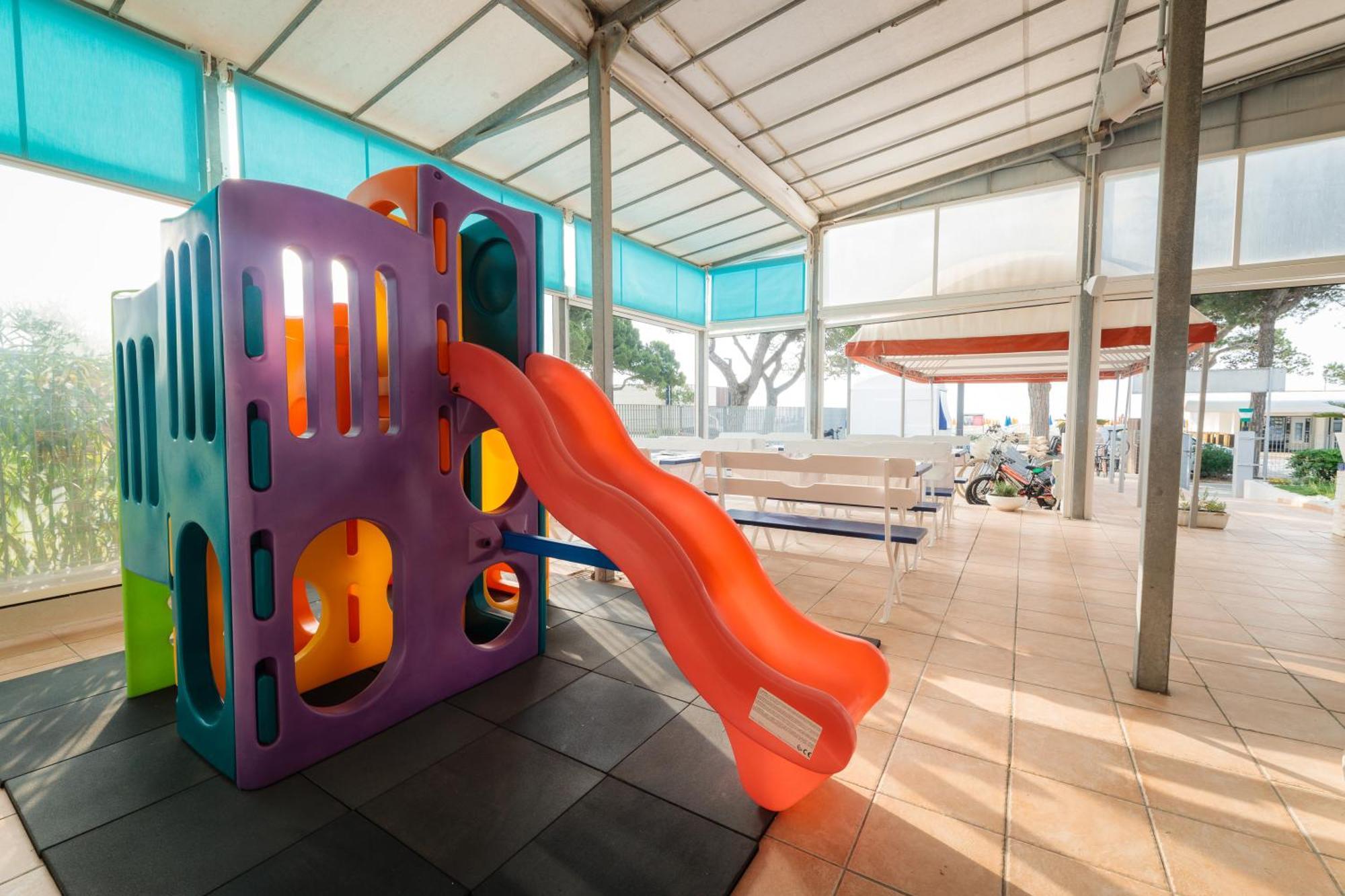 Hotel Villa Franca Lignano Sabbiadoro Dış mekan fotoğraf
